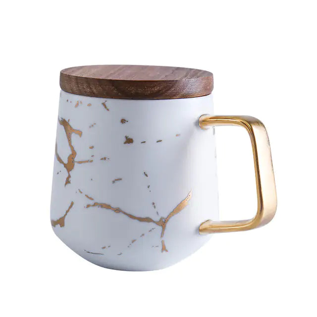 Coffee cups with marble gold inlay